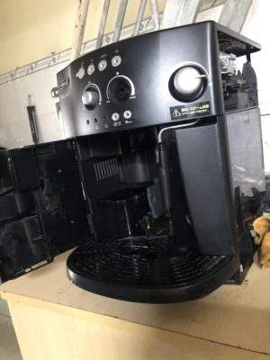 Delonghi moi 2 300x400 - Sửa máy cafe Delonghi các bệnh tại nhà