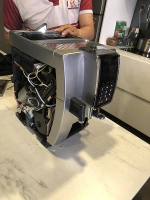 delonghi 2 300x400 - Sửa Máy Pha Cafe
