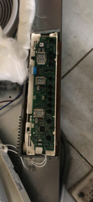 z6106670938698 51eeabc101f16d4926b752b41bd7ad11 1 185x400 - Sửa bếp từ lỗi Err 22