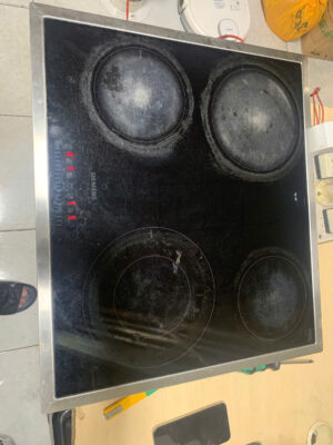 Sửa bếp từ Siemens lỗi E tại Hồ Chí Minh z6160324916756 7f7c45175143b1ed8f1c7bec0b8e29c4 300x400 - Sửa bếp từ Siemens lỗi E tại Hồ Chí Minh