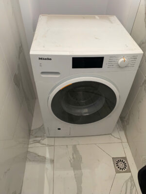 Sửa máy giặt Miele tại Hồ Chí Minh z6170935755003 e901dc8b879fc5a22975df05d26226da 1 300x400 - Sửa máy giặt Miele tại Hồ Chí Minh