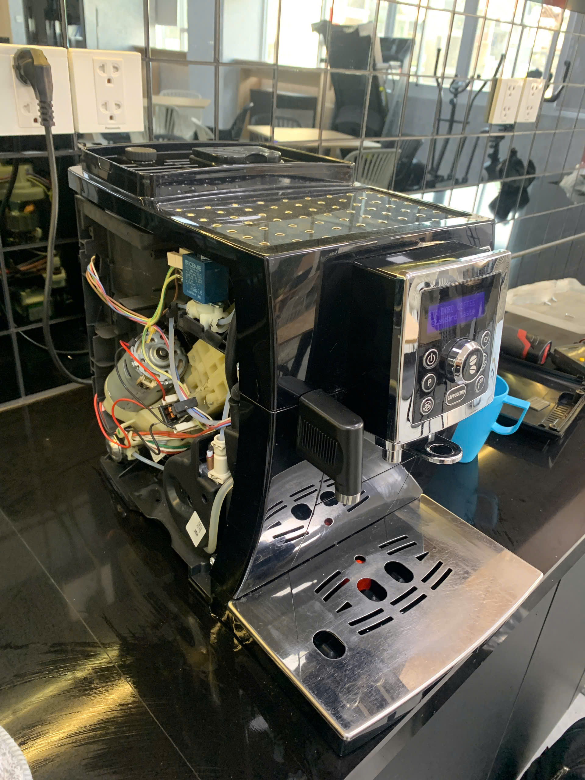 Sửa máy cafe Delonghi tại Hồ Chí Minh z7667163768736 e1c728e81b4a1ba1b38598784b116f00 - Sửa máy cafe Delonghi tại Hồ Chí Minh