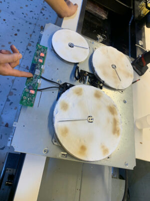 z7674233041790 fce0c3dcc80dc61d6f56331307c61d87 300x400 - Sửa bếp từ Cuckoo ch&iacute;nh h&atilde;ng