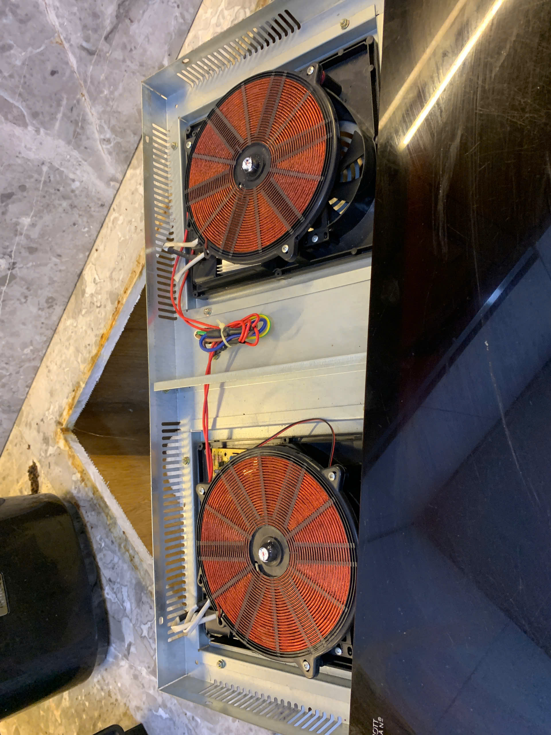 z7676777445037 00dbc42d6550989f67ad9845b6926a2f - Sửa bếp từ Uber lỗi E1