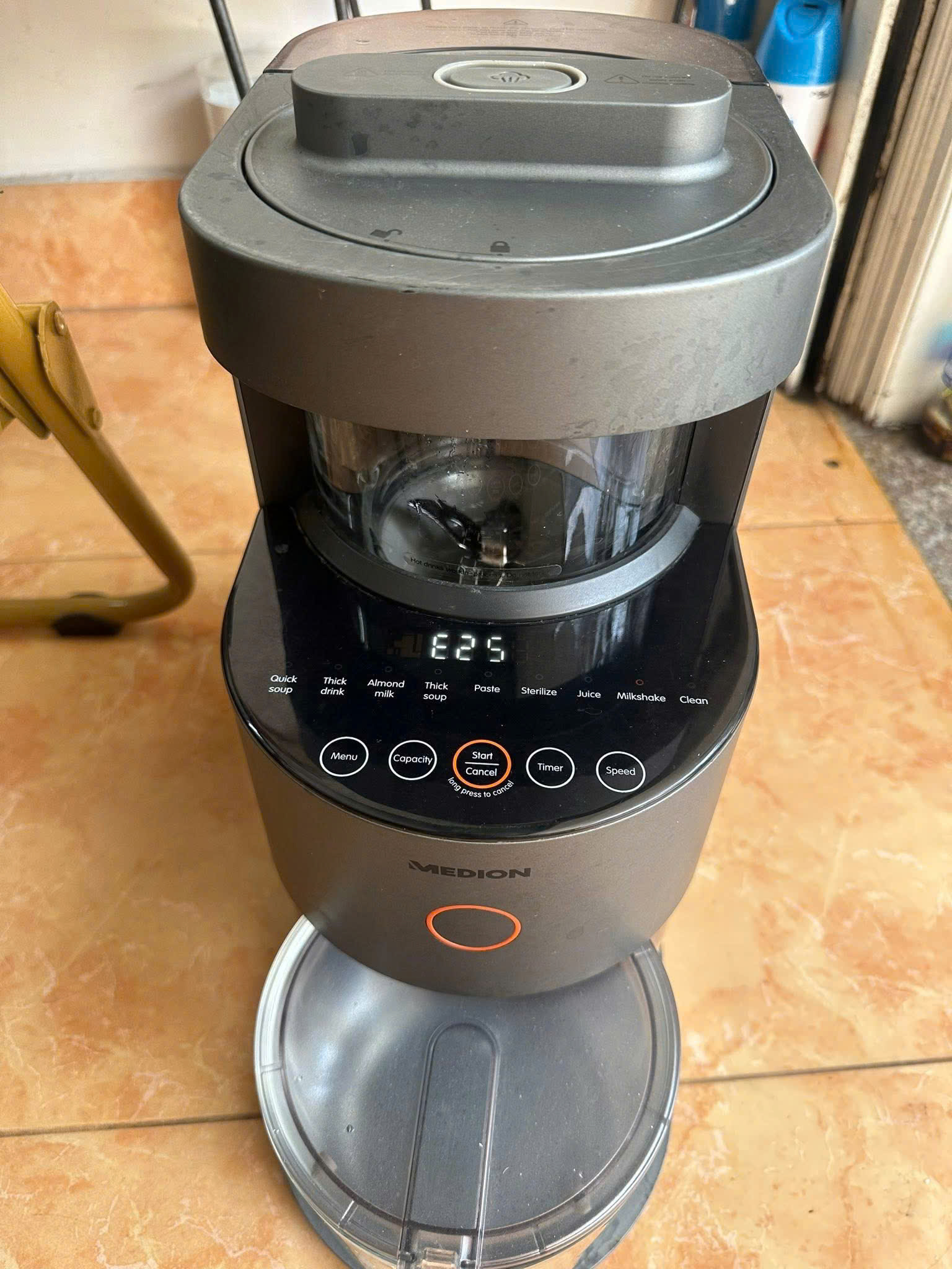 z7701682948134 3243db844ff2588e059b9fb4a0109596 - Sửa m&aacute;y sữa hạt Medion lỗi E25 tại HCM